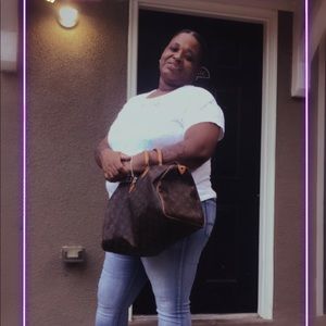 Meet your Posher, Sharon